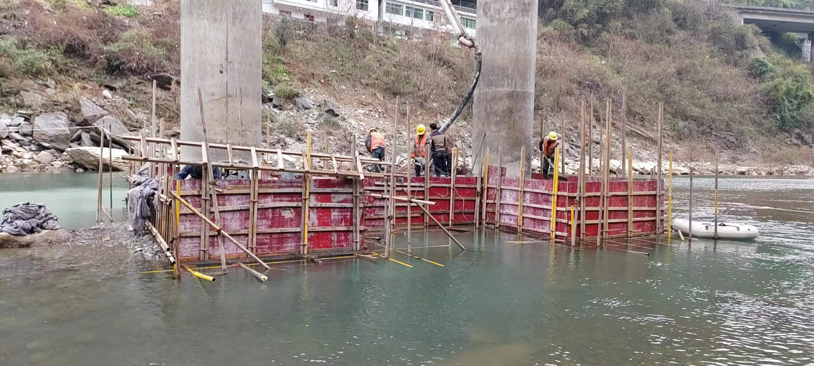 攀枝花水利工程施工中堤坝渗漏原因以及防渗加固技术